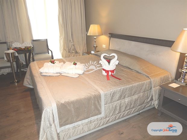 Poze Mon Repos Palace 10