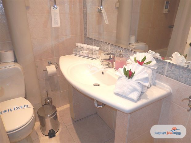 Poze Mon Repos Palace 11