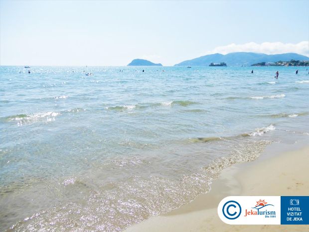 Poze Mediterranean Beach 12