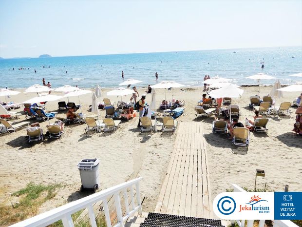 Poze Mediterranean Beach 8