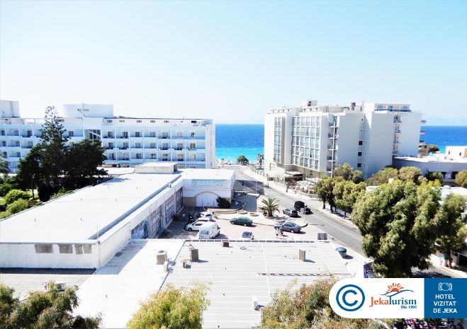 Poze Mitsis Petit Palais Beach 8