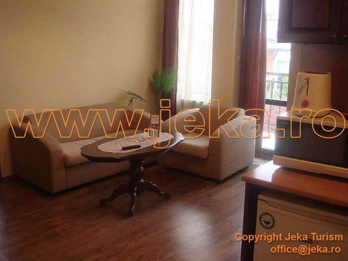 Poze Mountain Romance 6