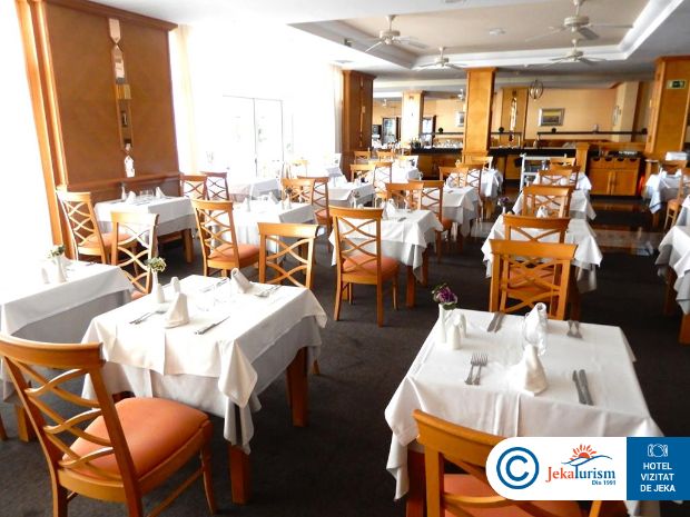 Poze Mac Puerto Marina Spania