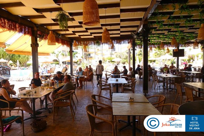 Poze Makronisos Village 12