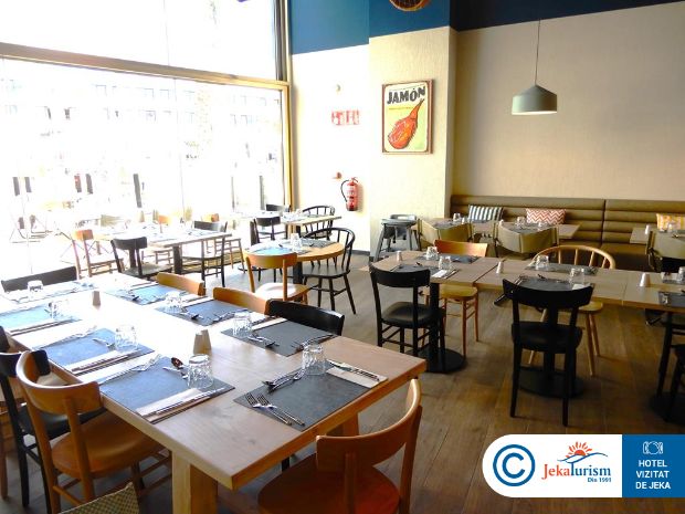 Poze Mediterranean Palace Spania