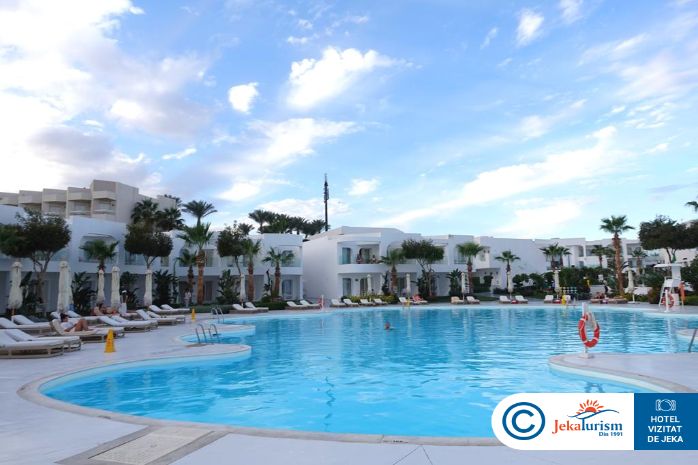 Poze Meraki Resort 9