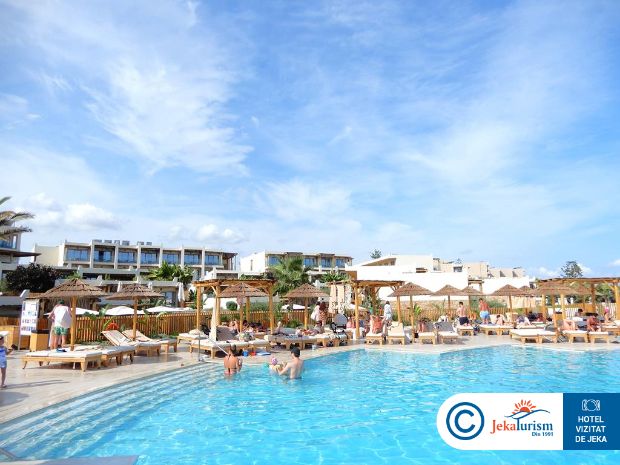 Poze Mitsis Rinela Creta