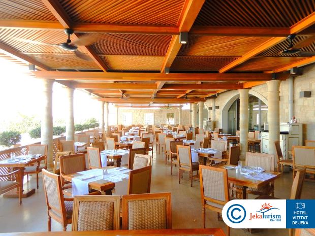 Poze Mitsis Selection Laguna 12