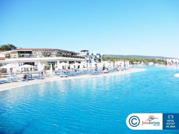 Poze Nevis Resort 19