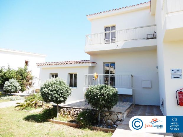 Poze Nissiana Hotel & Bungalows 12