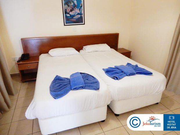 Poze Nissiana Hotel & Bungalows 13