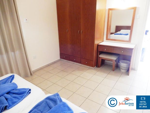 Poze Nissiana Hotel & Bungalows 14