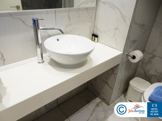 Poze Nissiana Hotel & Bungalows 7