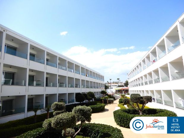 Poze Nicholas Color Ayia Napa