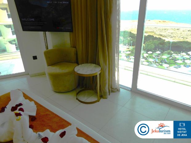 Poze Nissiblu Beach Resort 6