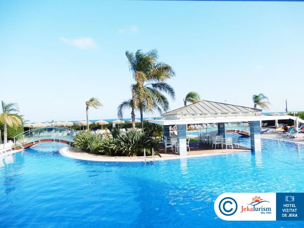 Poze Oceanis Beach 9