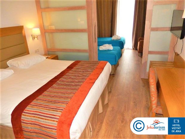 Poze Olympic Lagoon Resort 10