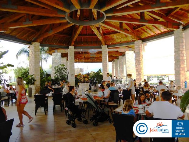 Poze Olympic Lagoon Resort 13