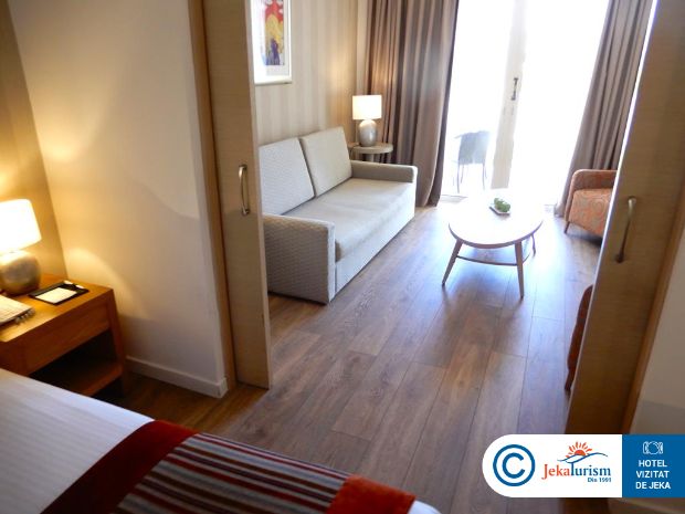 Poze Olympic Lagoon Resort 7