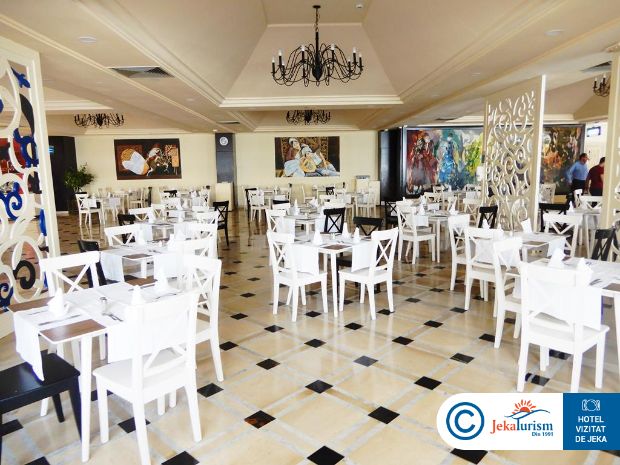 Poze One Resort Jockey 10