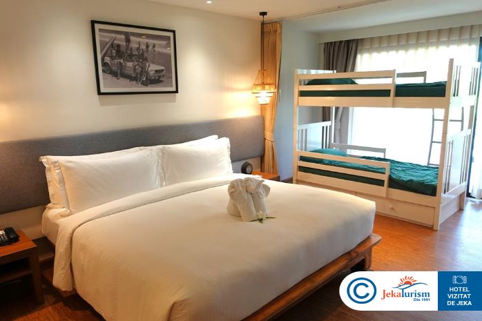 Poze Outrigger Khao Lak Beach Resort 6