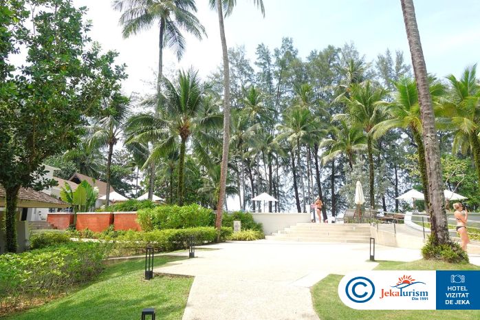 Poze Outrigger Khao Lak Beach Resort 9