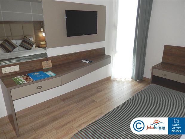 Poze Palm Wings Ephesus 7