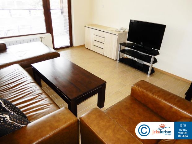 Poze Parklands Hotel & Pool 10