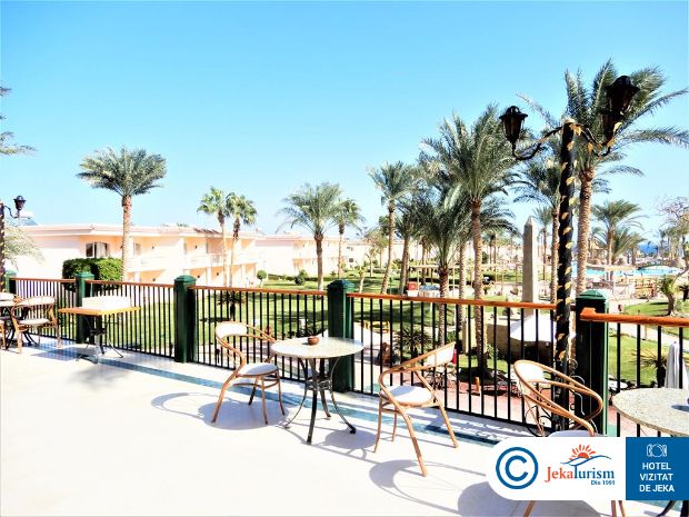 Poze Parrotel Beach 7