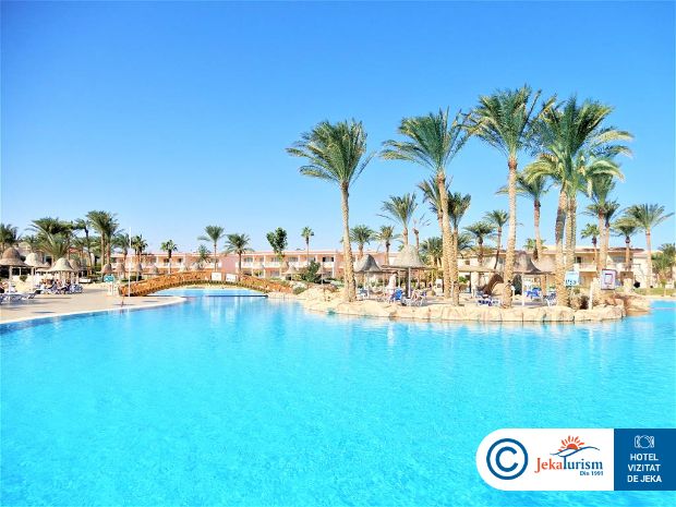 Poze Parrotel Beach 9