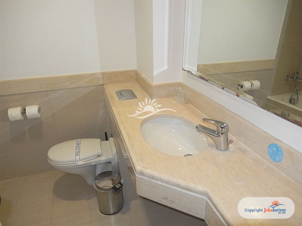 Poze Louis Ionian Sun 6