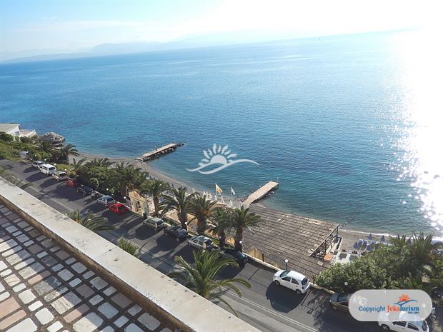 Poze Louis Ionian Sun 8