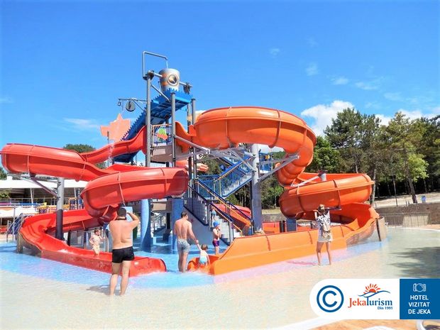 Poze Ralitsa Aqua Club 18