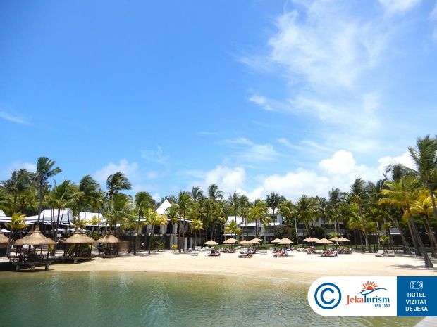 Poze Paradise Cove Boutique 21