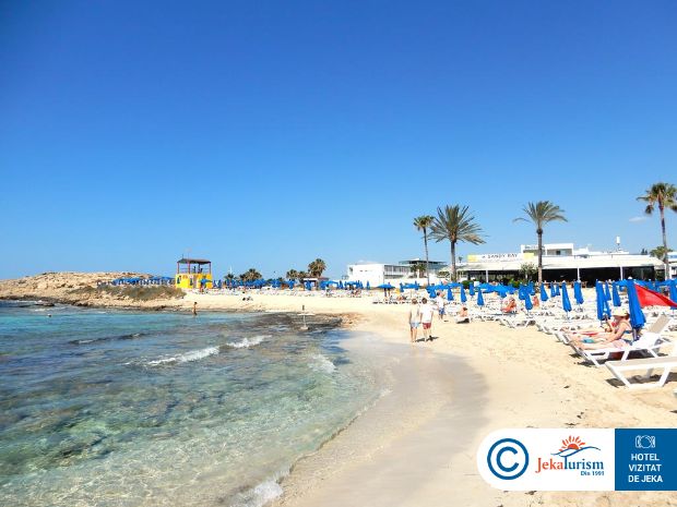 Poze Pavlo Napa Beach 21