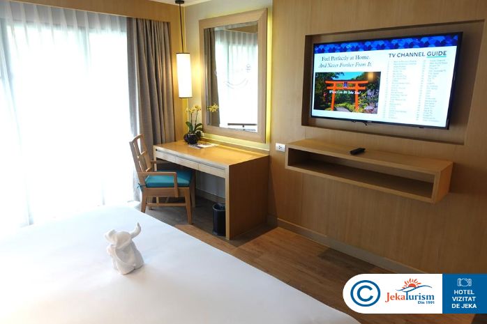 Poze Phuket Marriott Resort & Spa, Merlin Beach 7