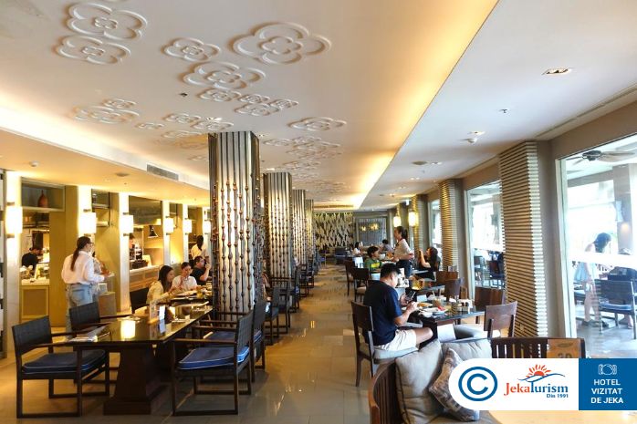 Poze Phuket Marriott Resort Nai Yang Beach 14