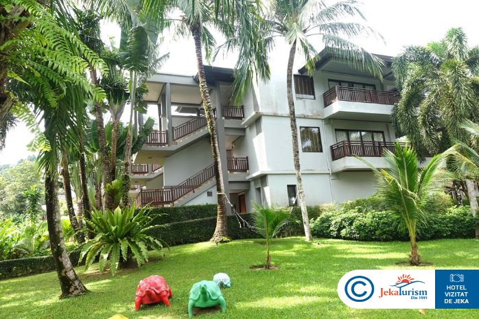 Poze Phuket Marriott Resort Nai Yang Beach 8