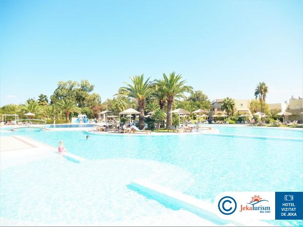 Poze Pilot Beach Resort Bungalows 17