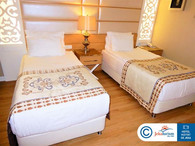 Poze Quattro Beach Spa And Resort 11