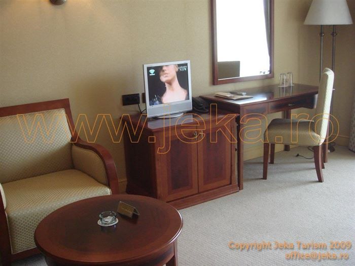 Poze Romance Hotel And Family Suites 7