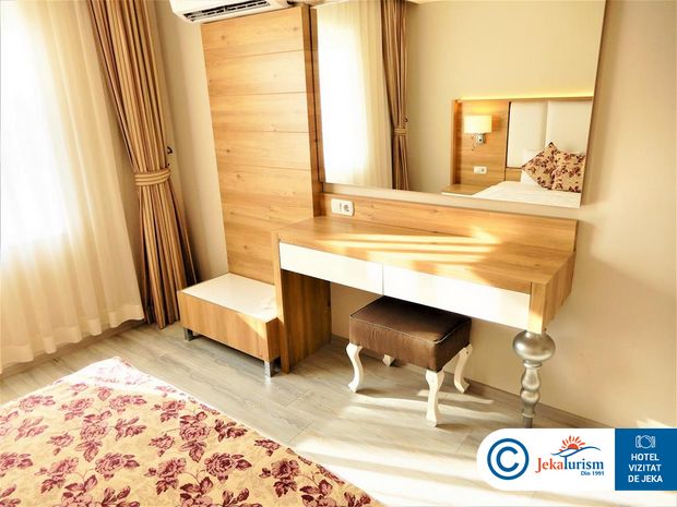 Poze Royal Garden Beach 6