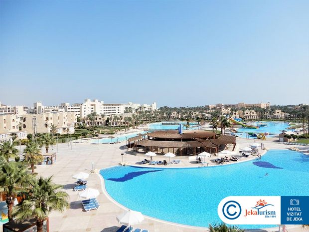 Poze Royal Lagoons Resort & Aqua Park 10