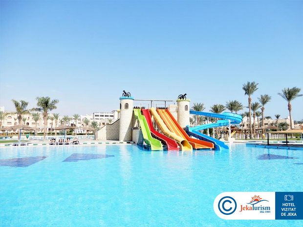 Poze Royal Lagoons Resort & Aqua Park 8