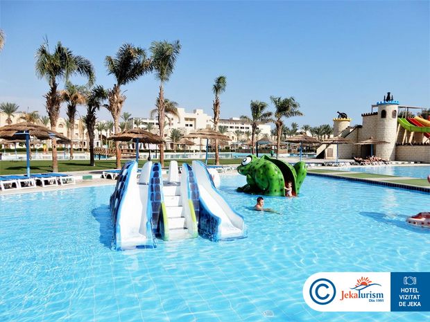 Poze Royal Lagoons Resort & Aqua Park 9