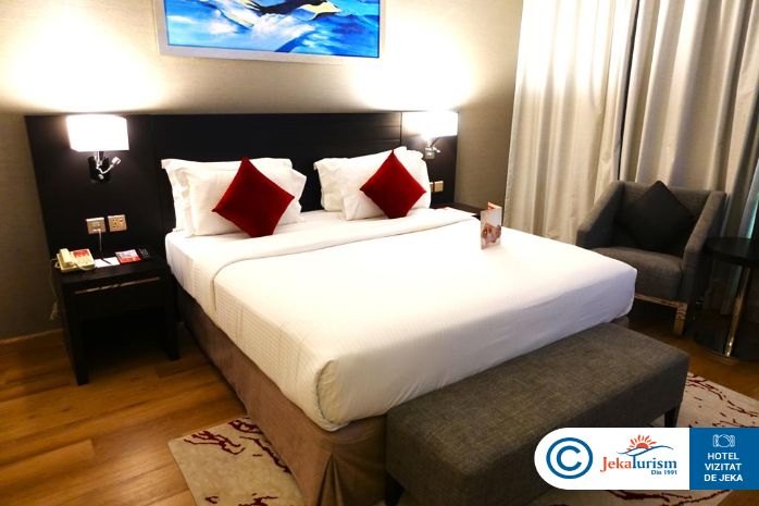 Poze Ramada By Wyndham Dubai Barsha Heights 9