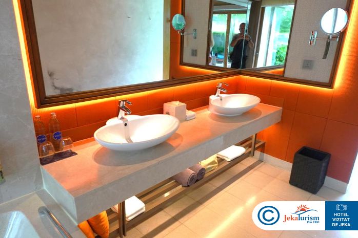 Poze Renaissance Phuket Resort And Spa 9