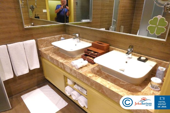 Poze Rixos Premium Seagate 9