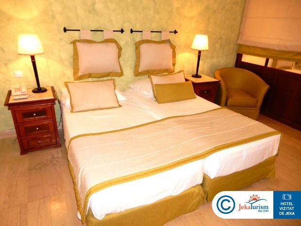 Poze Roda Beach Resort & Spa 11