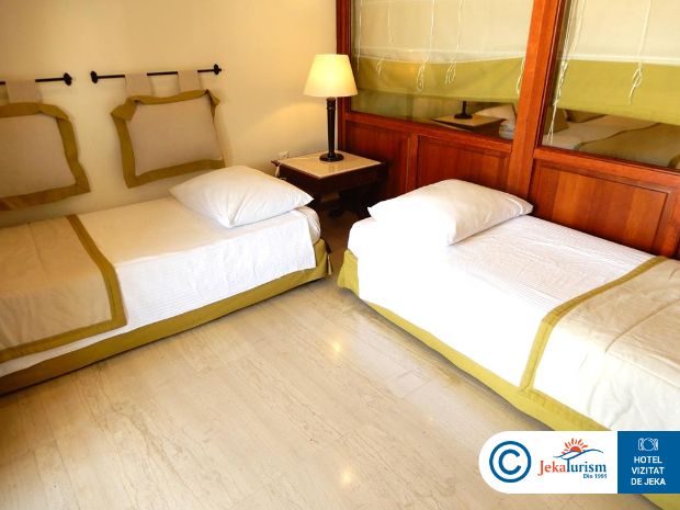 Poze Roda Beach Resort & Spa 13